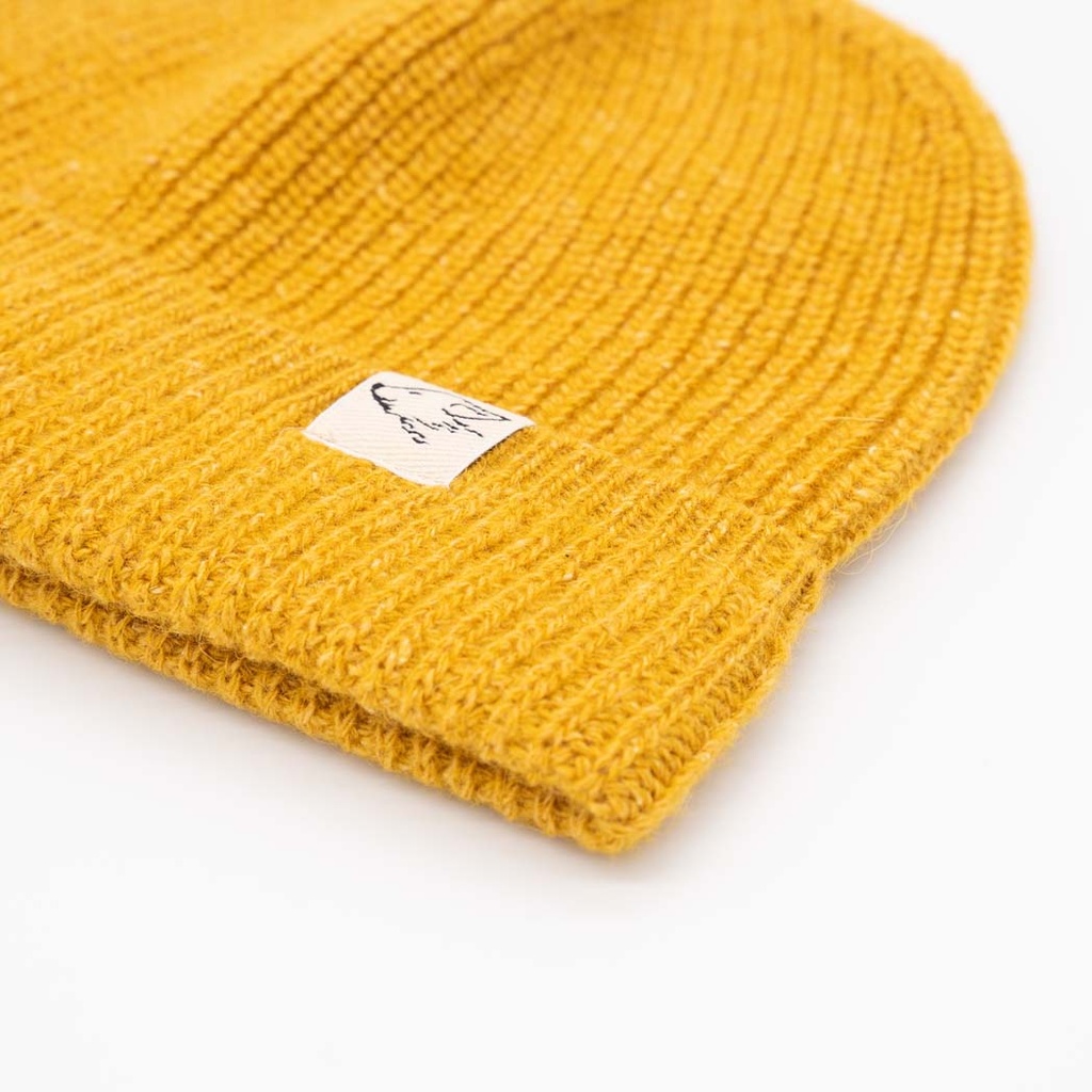 Beanie aus Schafwolle, senfgelb